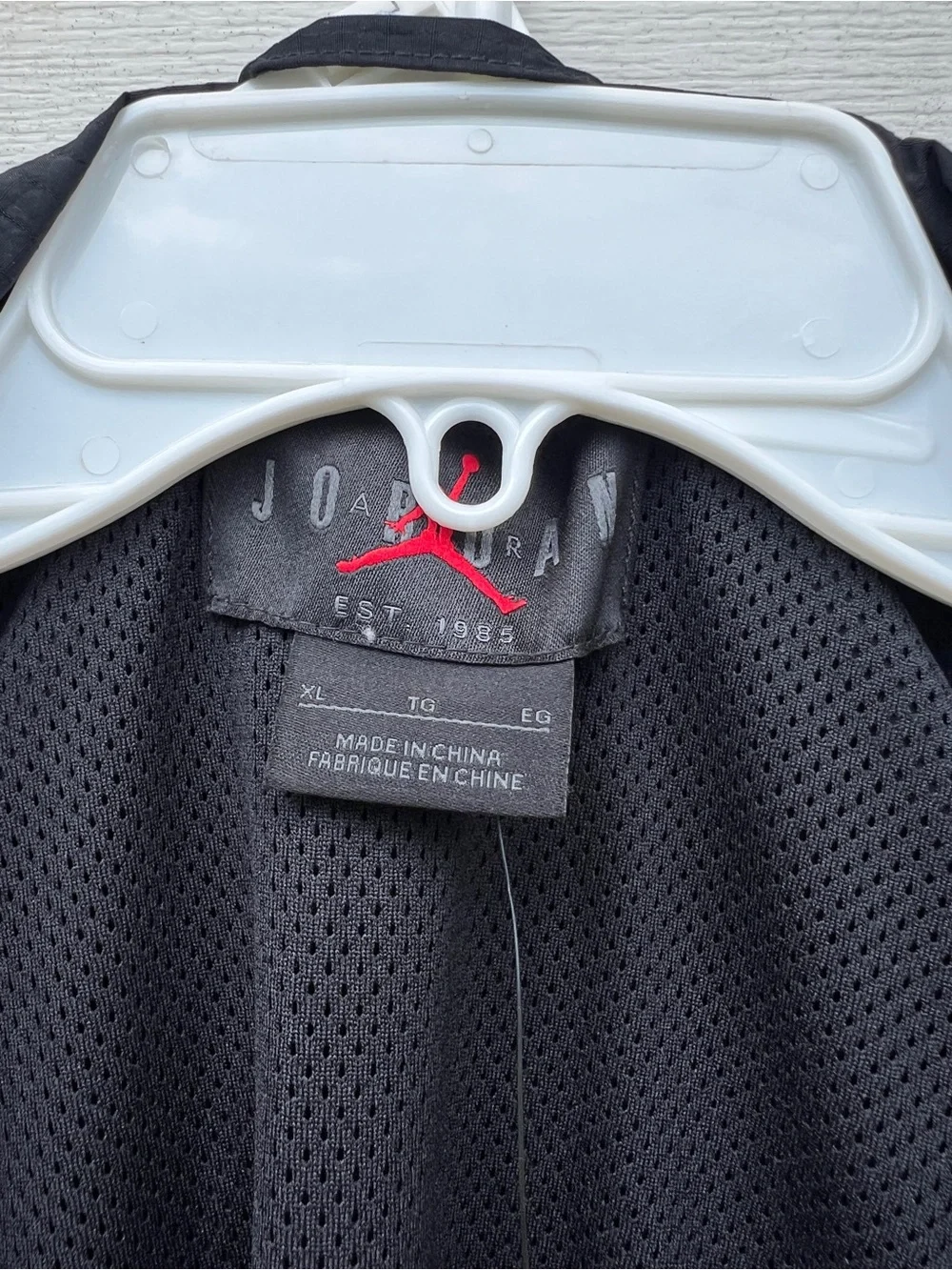 NEW Air Jordan size XL Mens Engineered Windbreaker Black Jacket